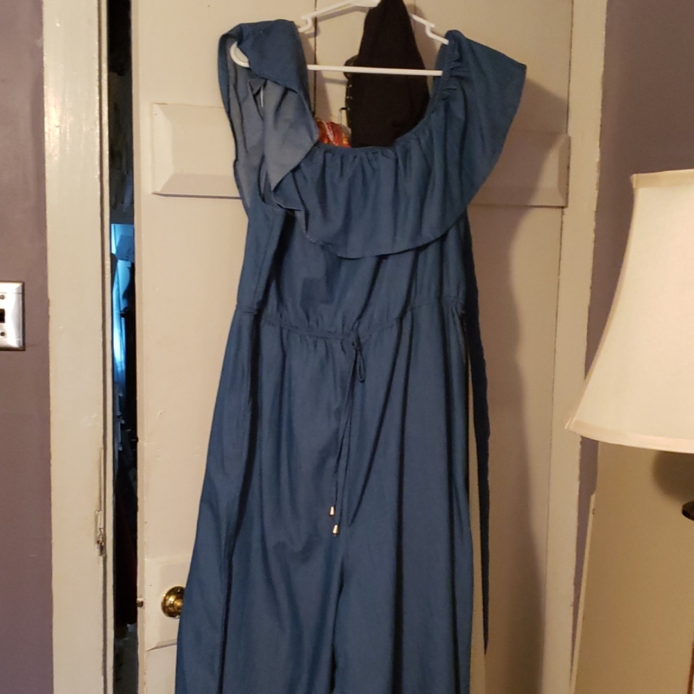 Off the shoulder pants jumper